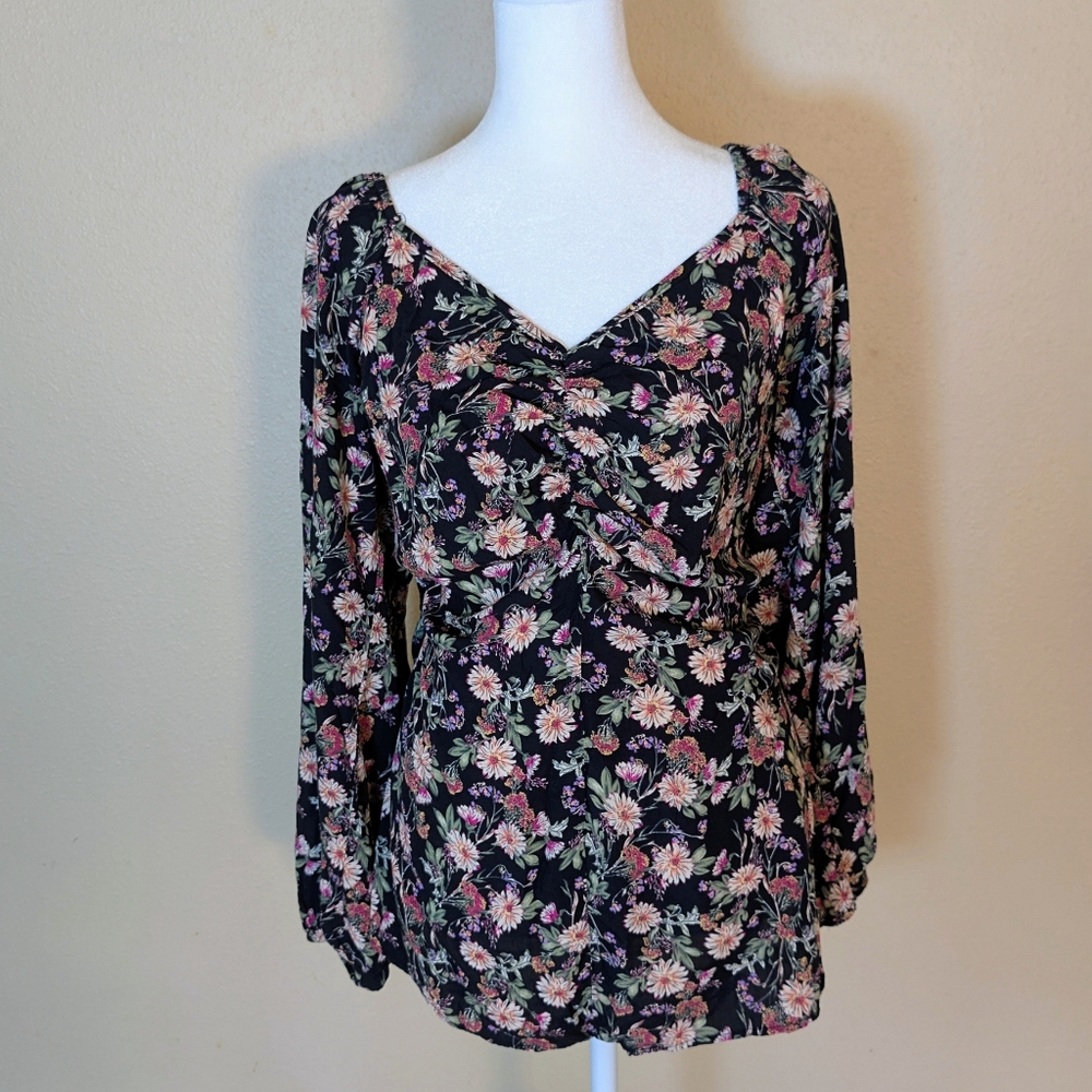 Suzanne Betro Floral Ruched Front Sweetheart Neck Blouse